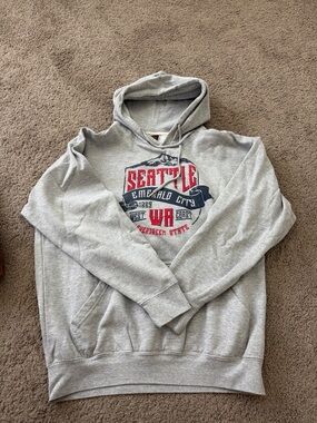 Seattle Graphic Hoodie - Light Gray